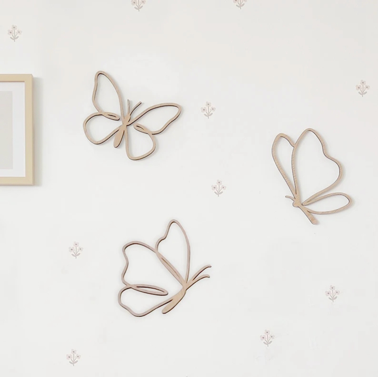 Baby Nursery Artwork - Insegna in Legno con Farfalle, Decorazione